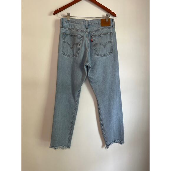 Levi's Womens Premium Wedgie Straight Jeans Size 28 Destroyed Button Fly Hi Rise - Picture 3 of 11